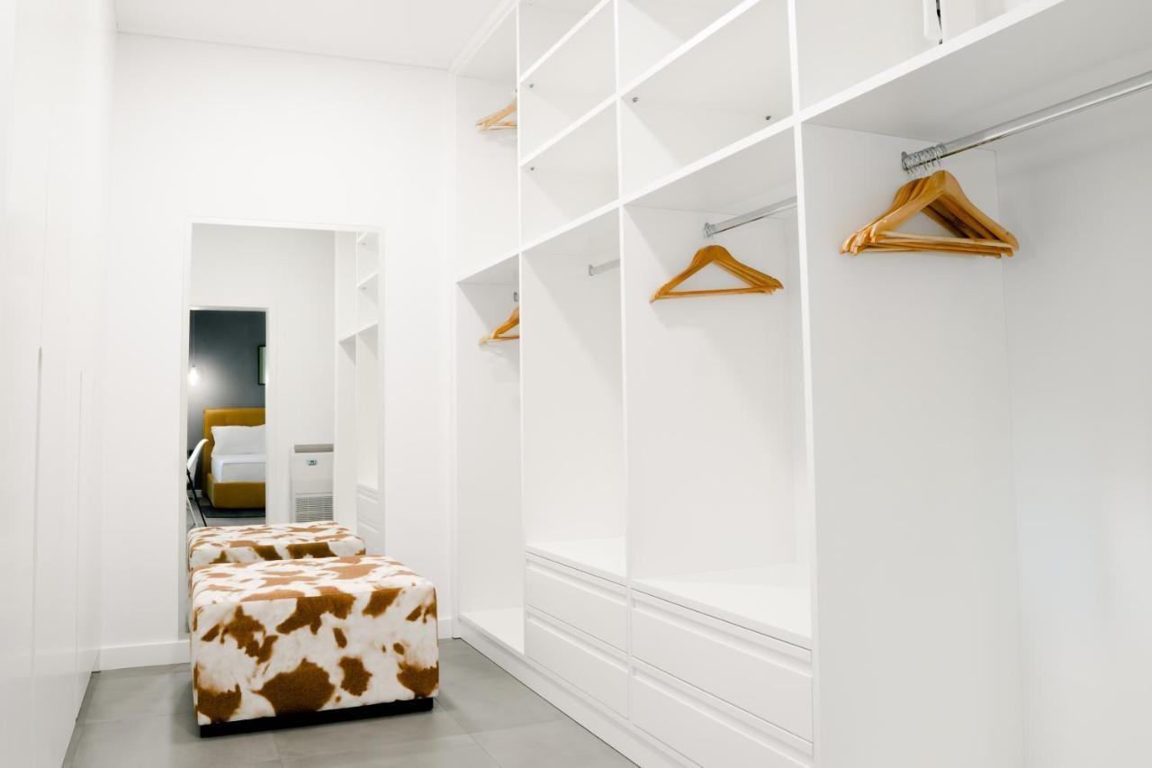 Novi'S Luxury Apartment 1 Gjirokastër Eksteriør bilde